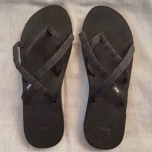 NWOT Teva Flip-Flops